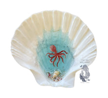 Load image into Gallery viewer, Hand Painted Scallop Shells